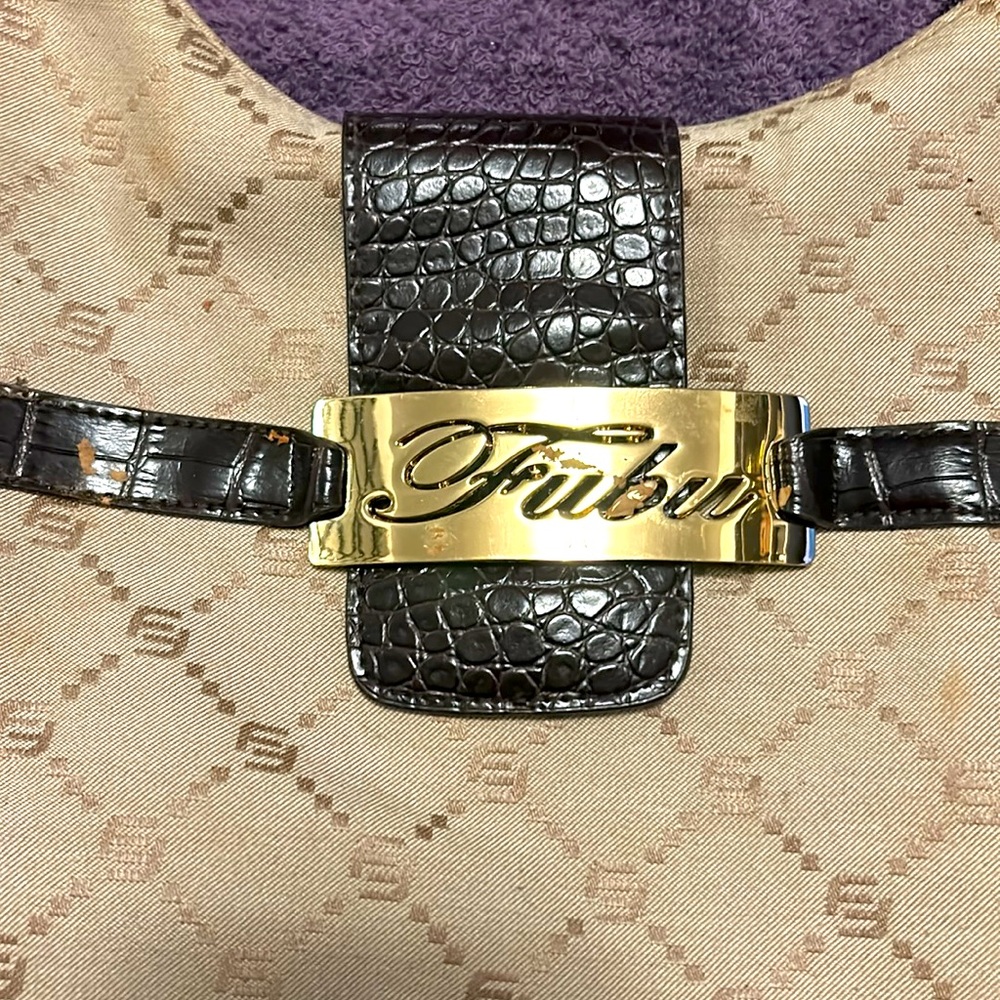 FUBU Shoulder bag only $20 - Picture 2 of 3